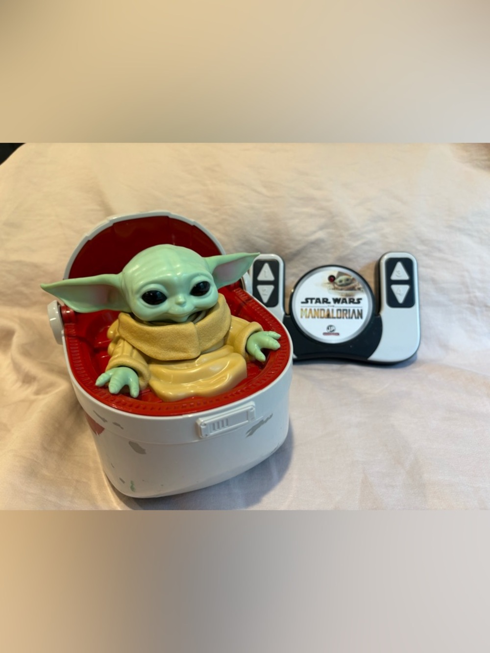 Star Wars Grogu remote controlled - yoda and storm trooper plush (works) - Picture 4 of 10